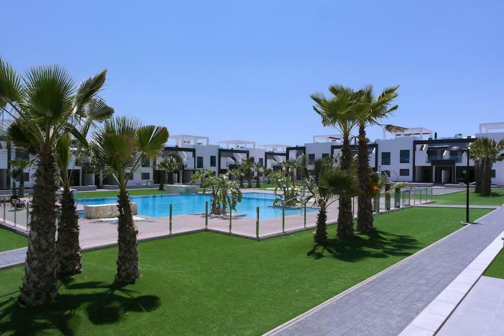 Oasis Beach IX Puntaprima Apartment Torrevieja Ngoại thất bức ảnh