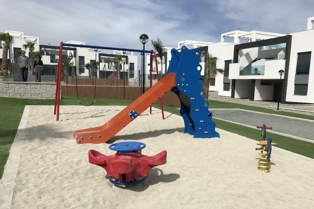 Oasis Beach IX Puntaprima Apartment Torrevieja Ngoại thất bức ảnh